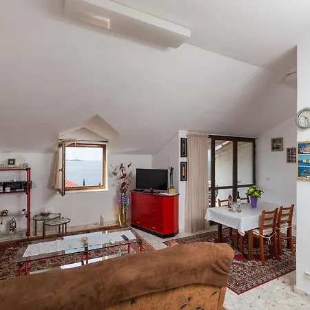 Apartman Kisic - Two-bedroom With Balcony And Sea View Potkrovlje *