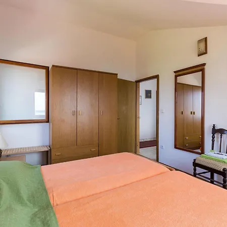 Kisic - Two-bedroom With Balcony And Sea View Potkrovlje * Mlini