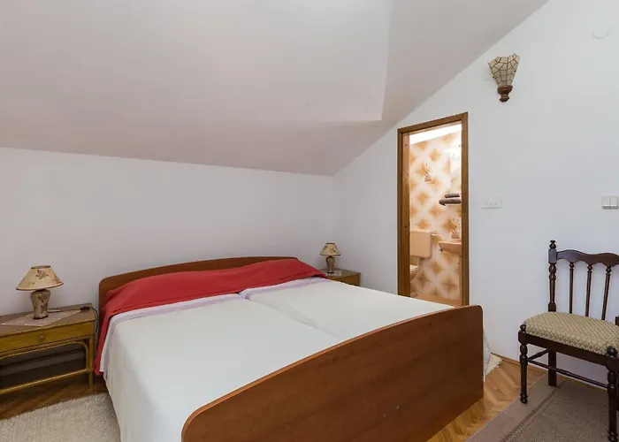 Kisic - Two-bedroom With Balcony And Sea View Potkrovlje